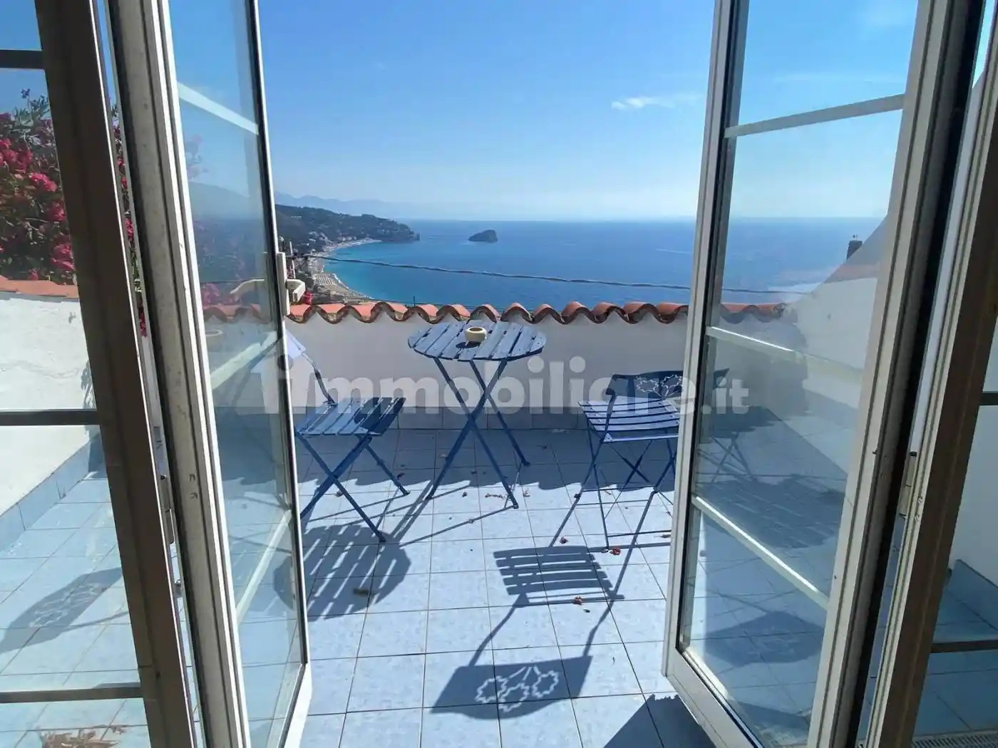 Villa in vendita a Noli