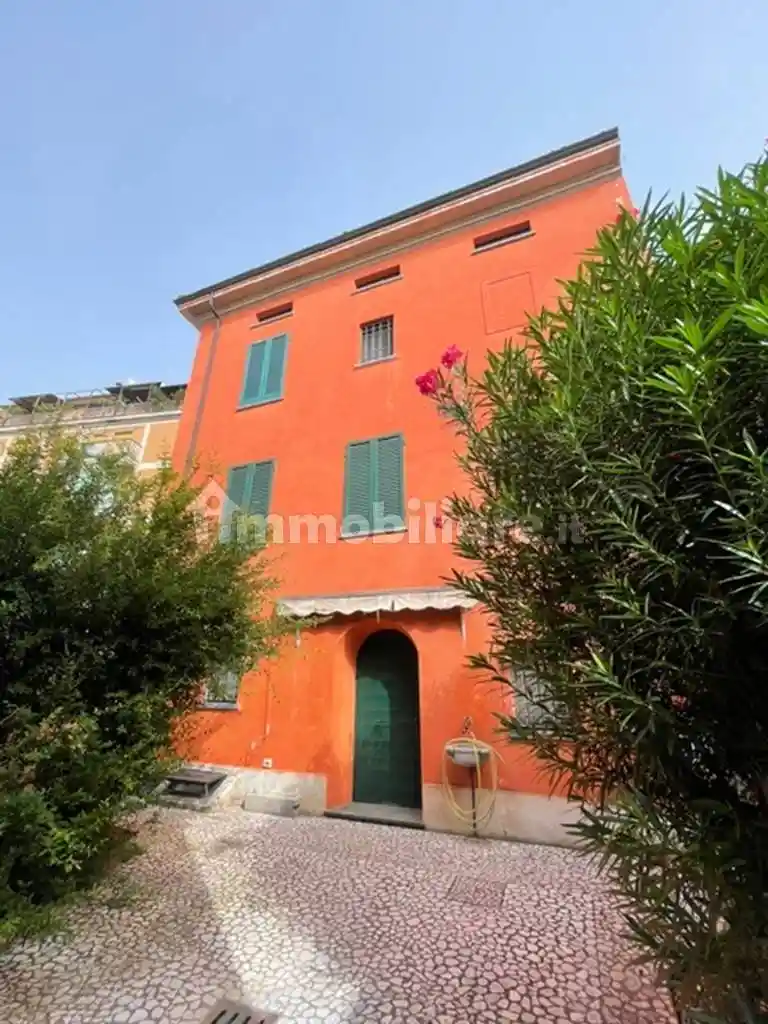 Villa in vendita a Cremona