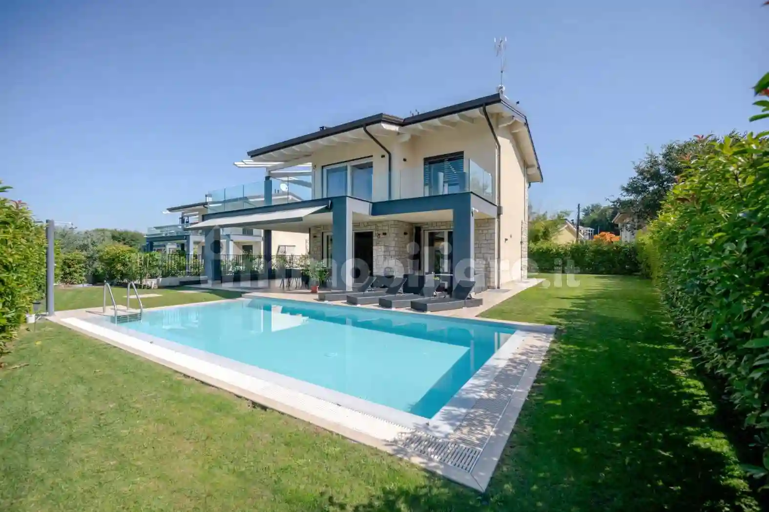 Villa - foto 2