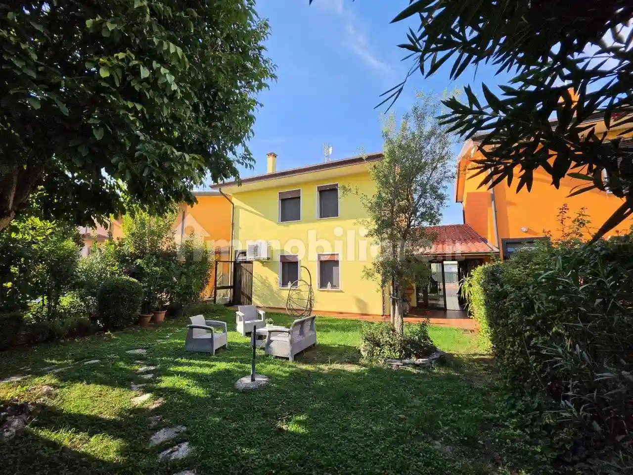 Villetta a schiera - foto 2