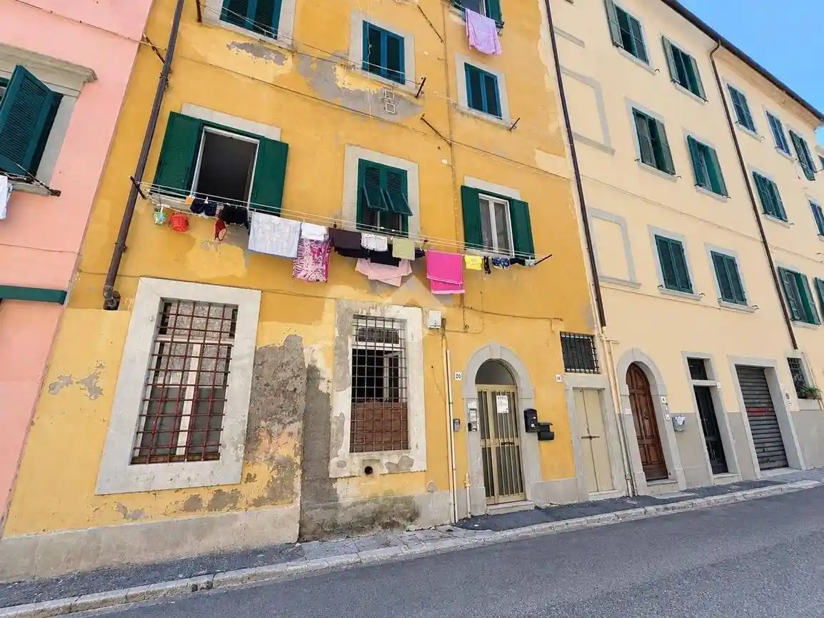Appartamento in vendita a Livorno