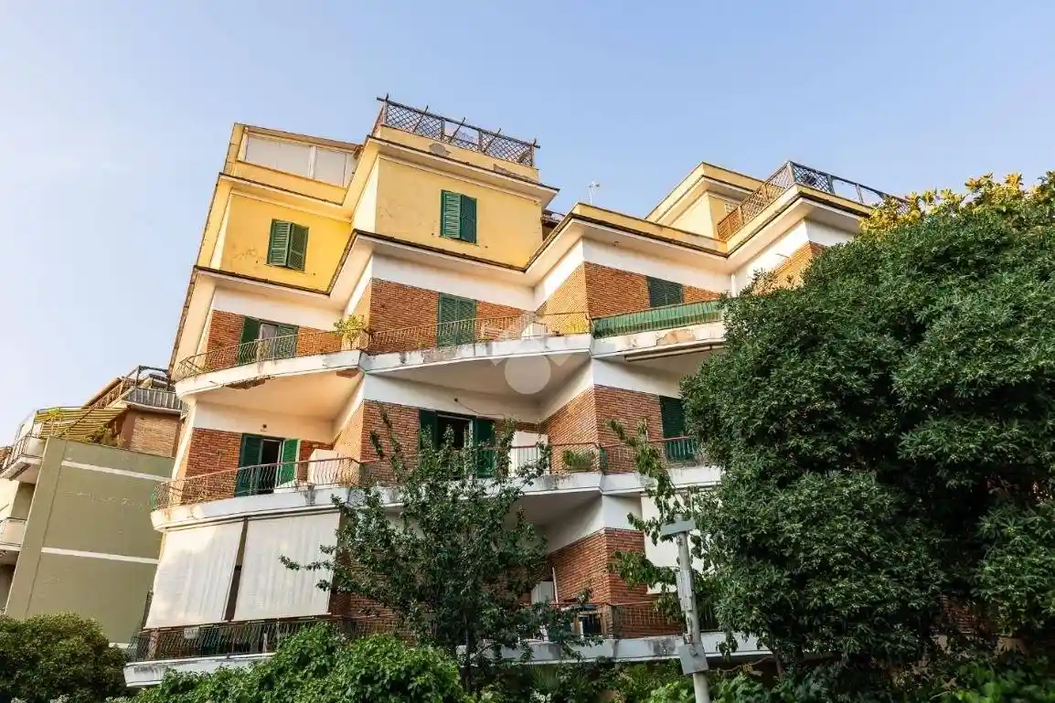 Appartamento in vendita a Roma