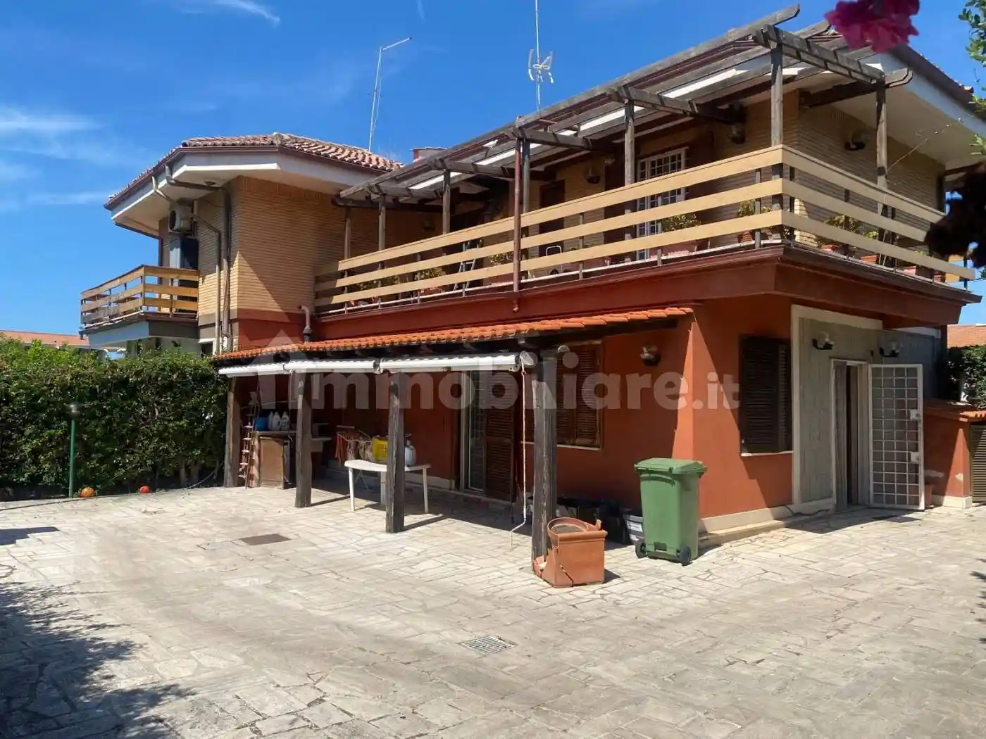 Villa in vendita a Ladispoli