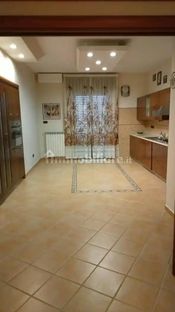 Appartamento in affitto a Napoli