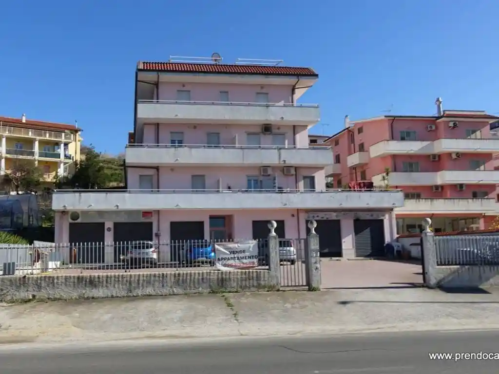 Appartamento in vendita a Briatico