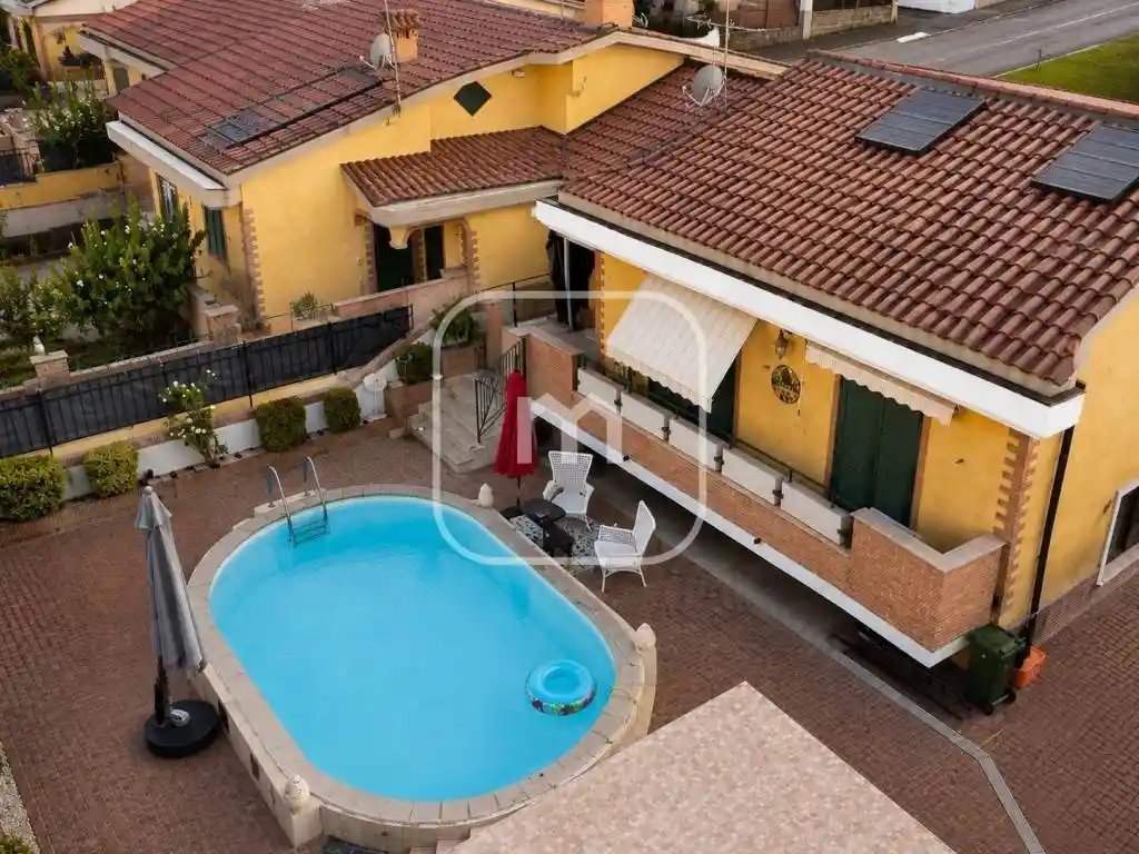 Villa in vendita a Roma