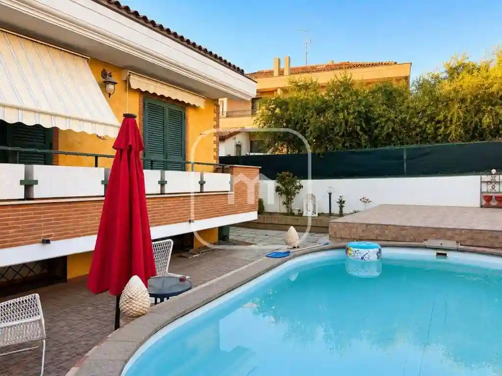 Villa - foto 2
