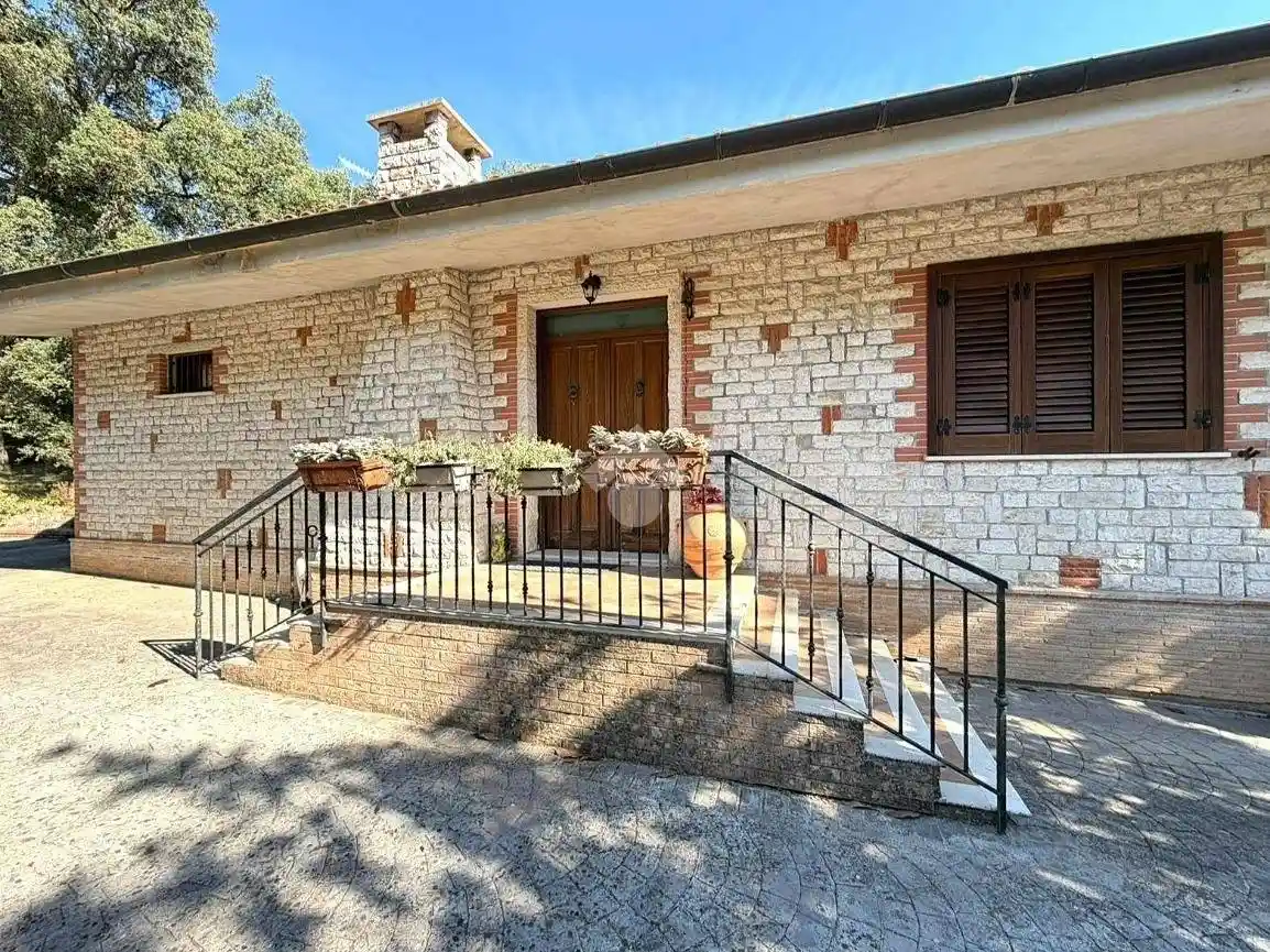 Villa in affitto a Priverno