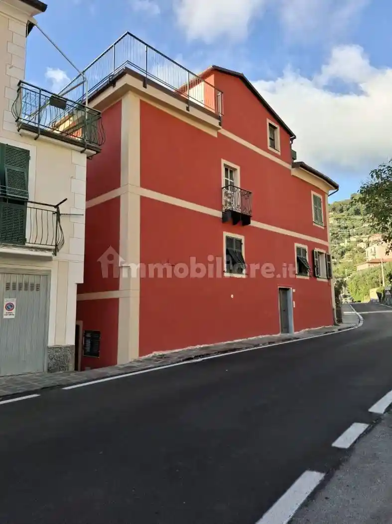 Appartamento in affitto a Cogorno