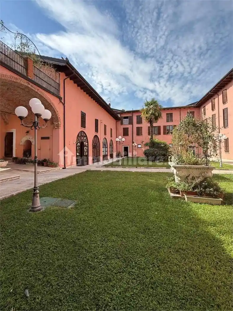 Appartamento in vendita a Padenghe sul Garda