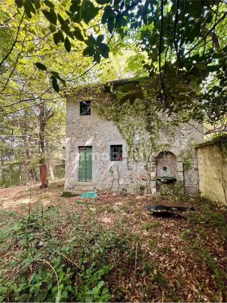 Casa indipendente in vendita a Cuvio