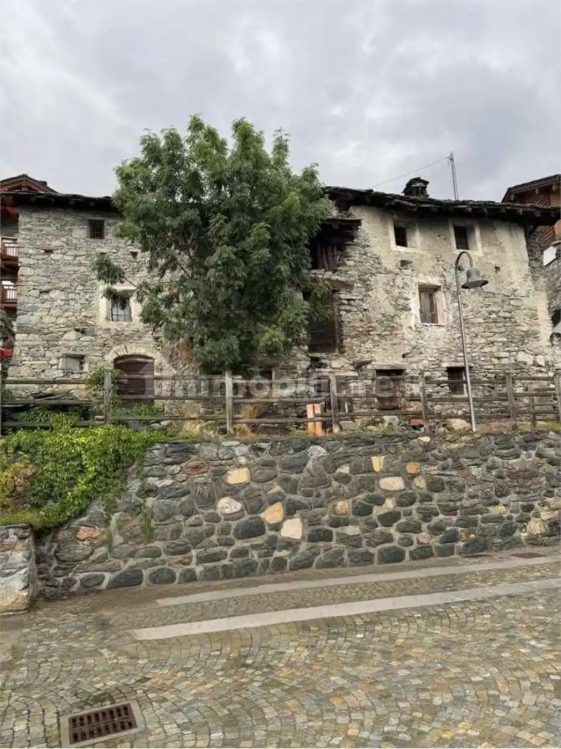 Rustico - Casale in vendita a Saint-Vincent