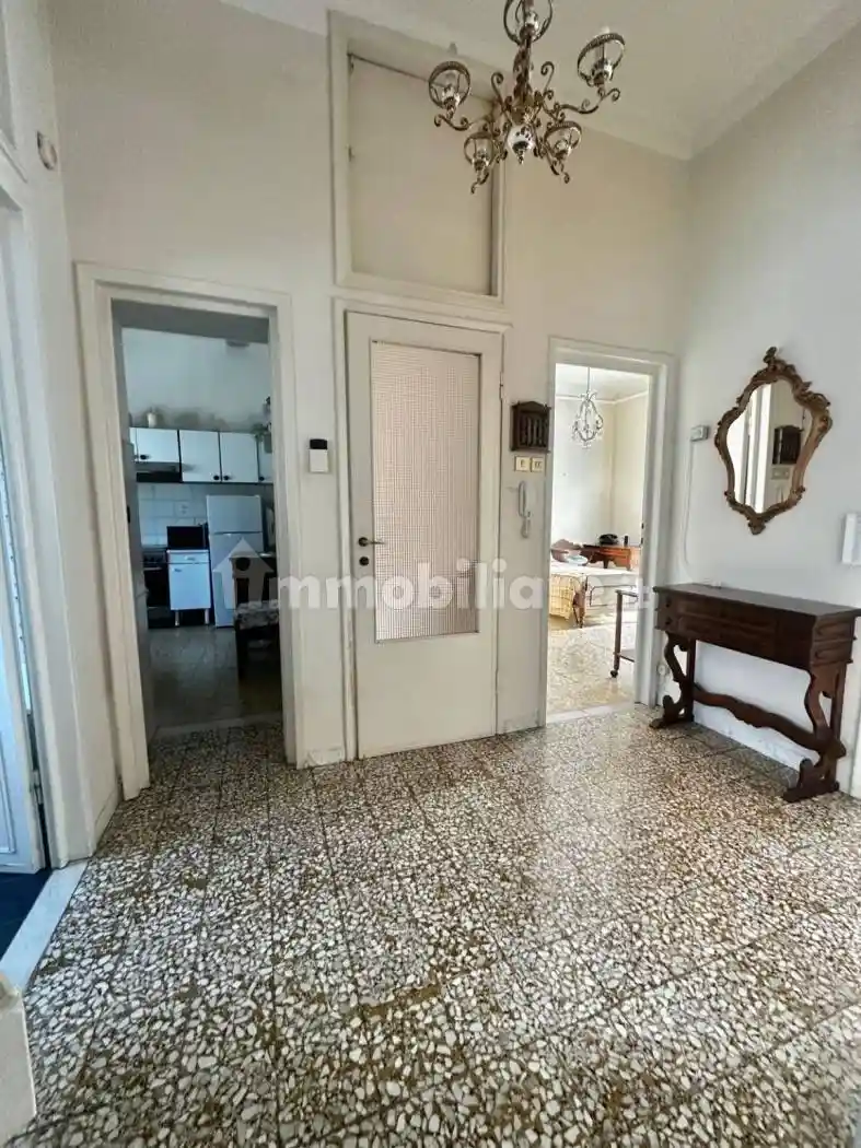 Appartamento in vendita a Viareggio