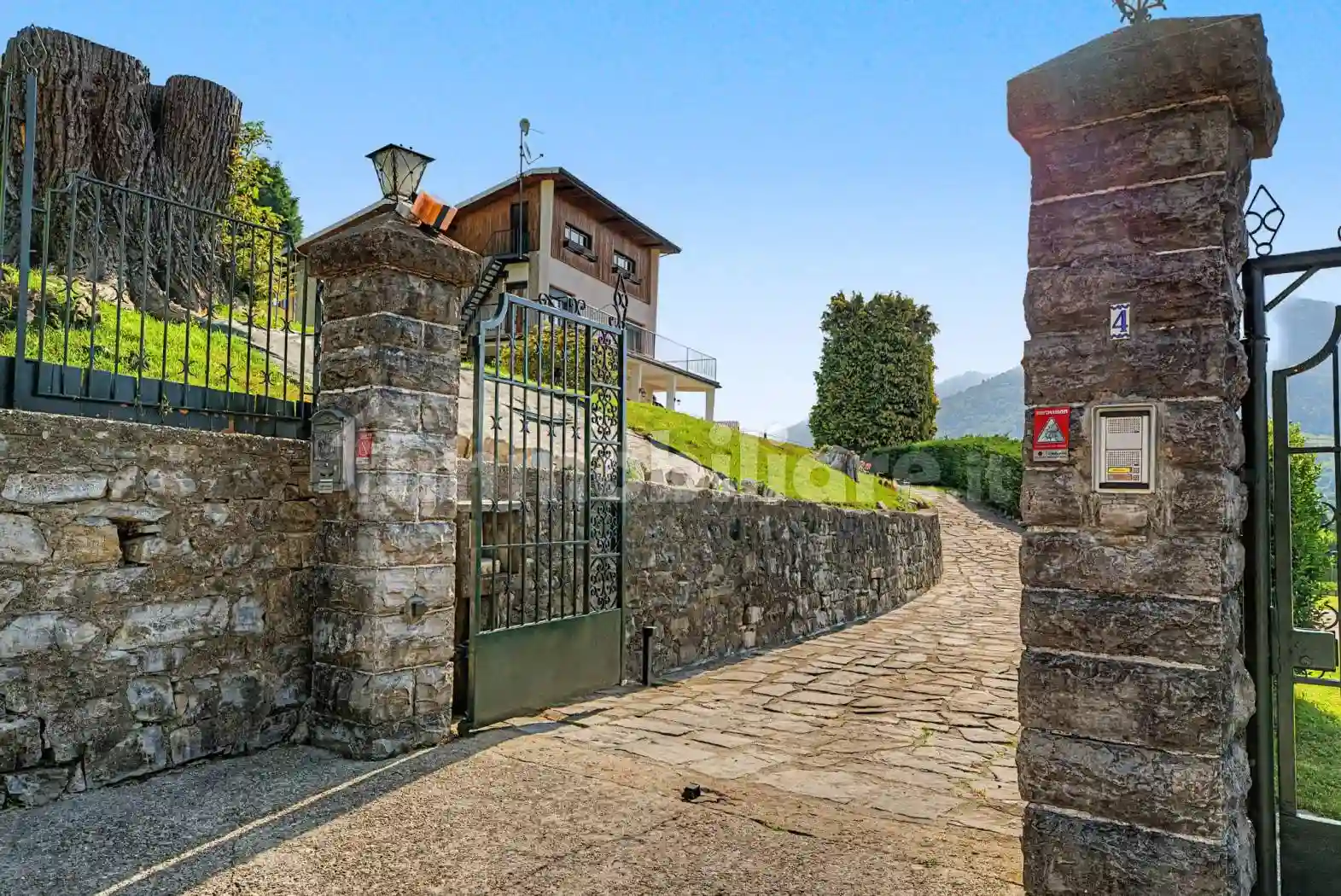 Villa - foto 2