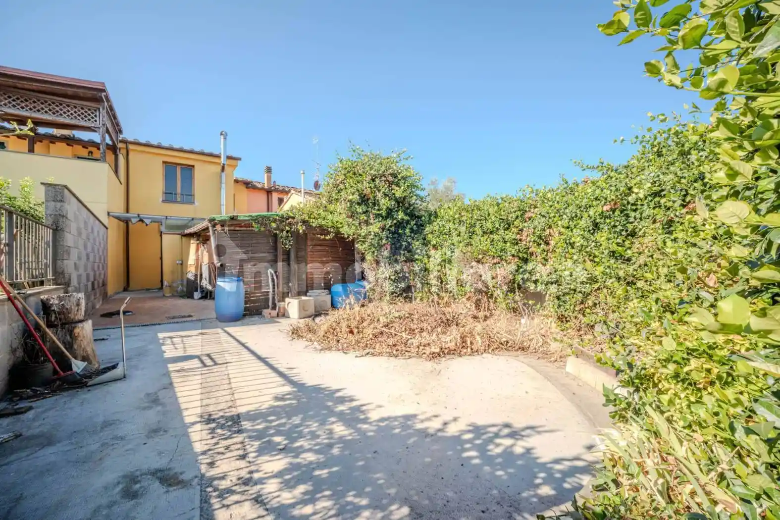 Casa indipendente in vendita a Campi Bisenzio