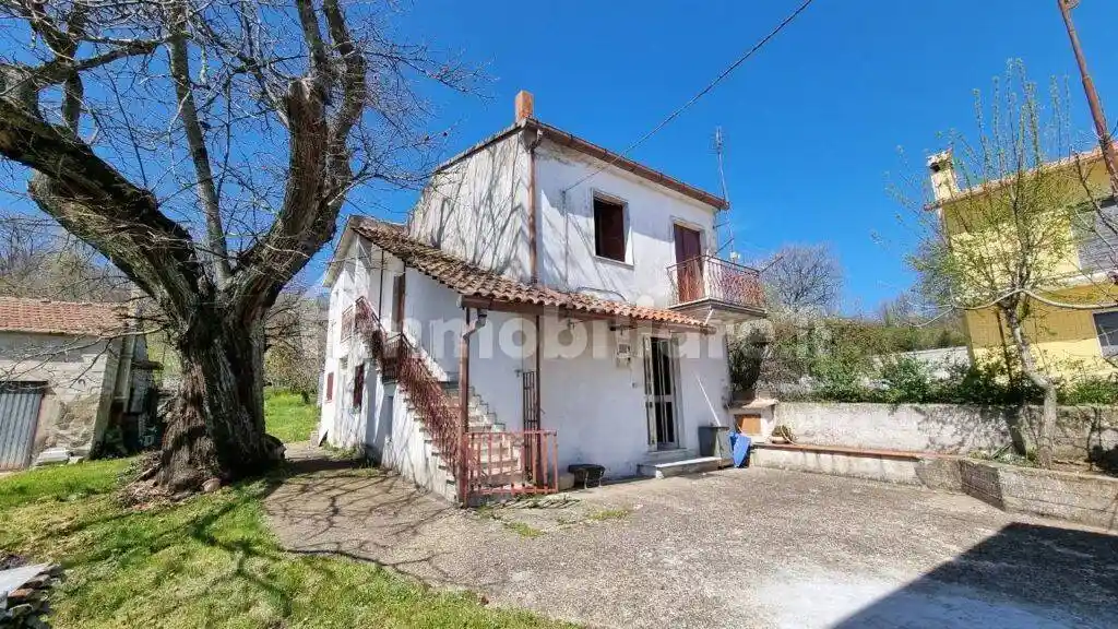 Casa indipendente in vendita a Vallata