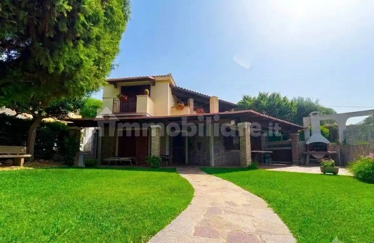Villa in vendita a Pula