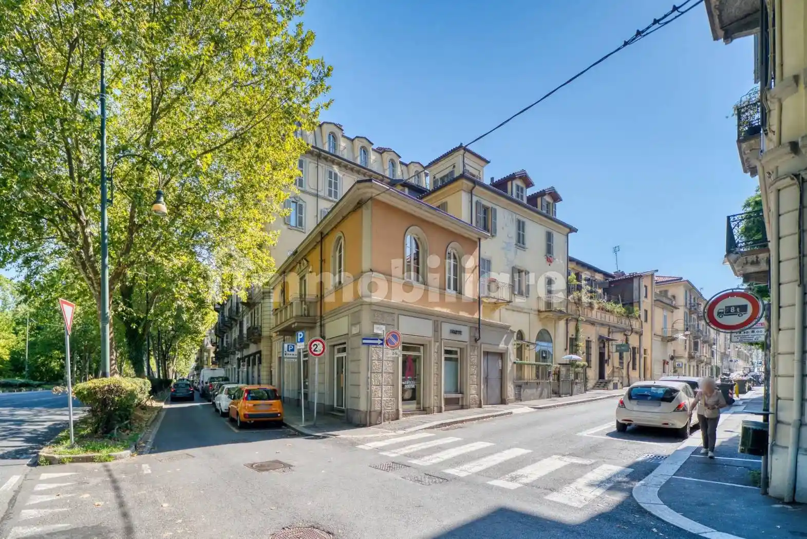 Palazzo - Edificio in vendita a Torino