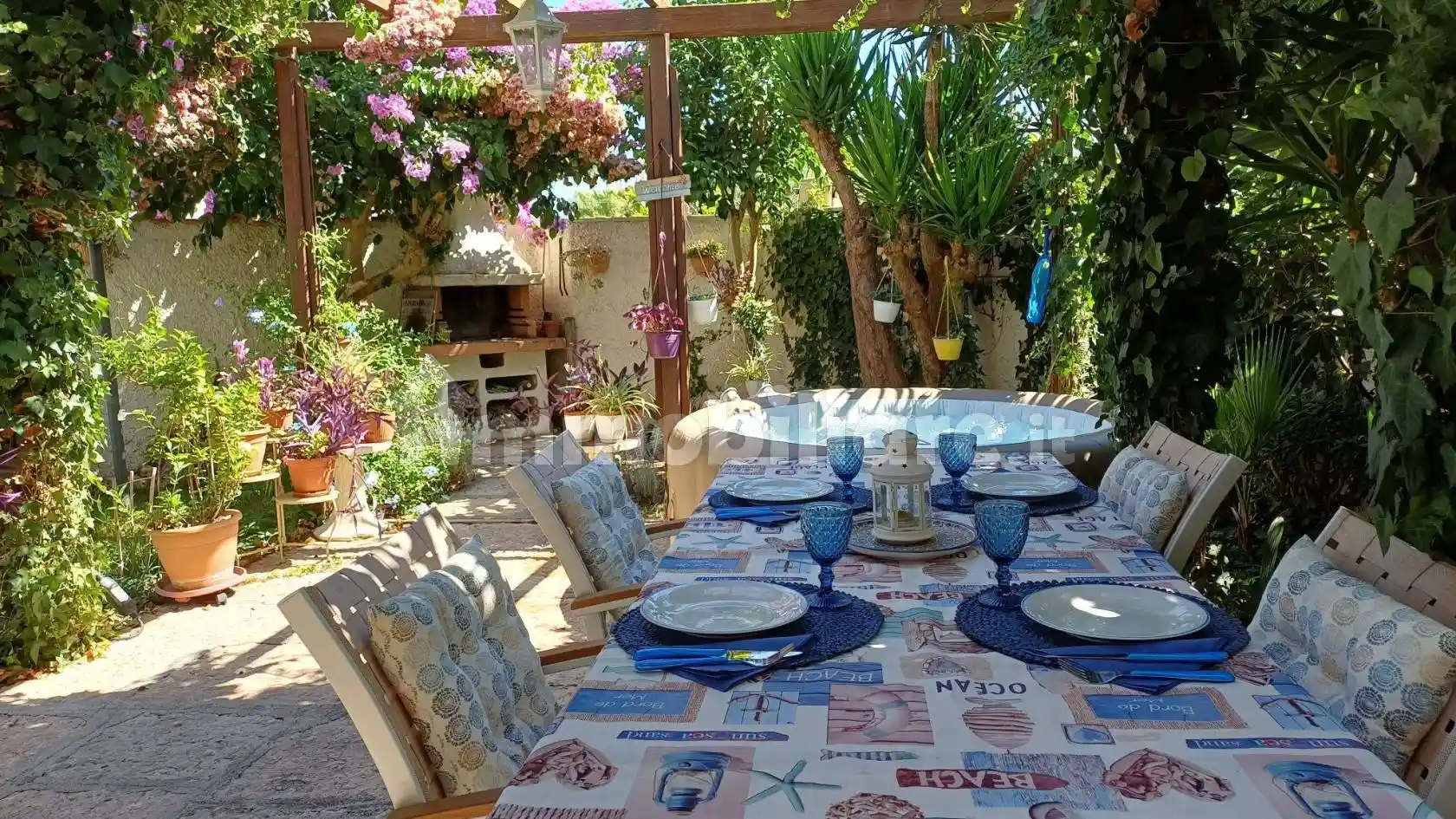 Villa in vendita a Pomezia