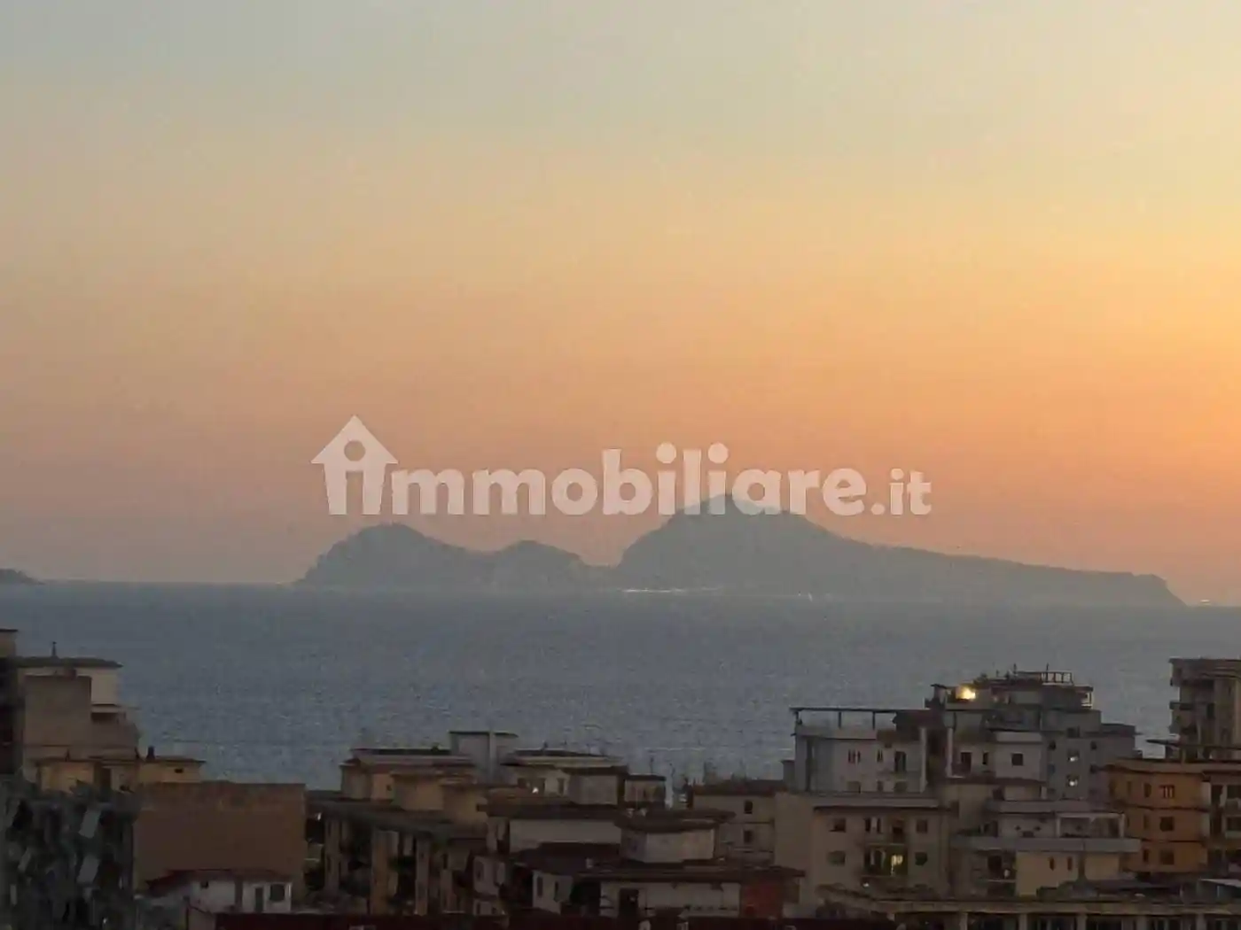 Palazzo - Edificio in vendita a Torre Annunziata