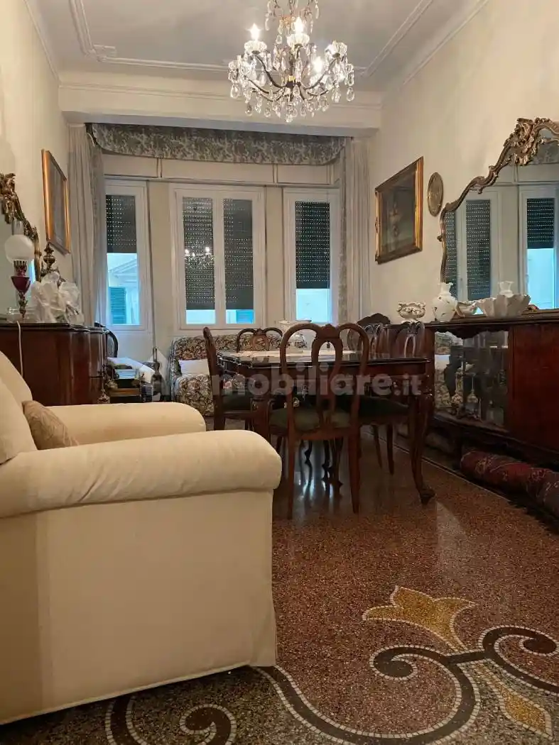 Appartamento in affitto a Genova