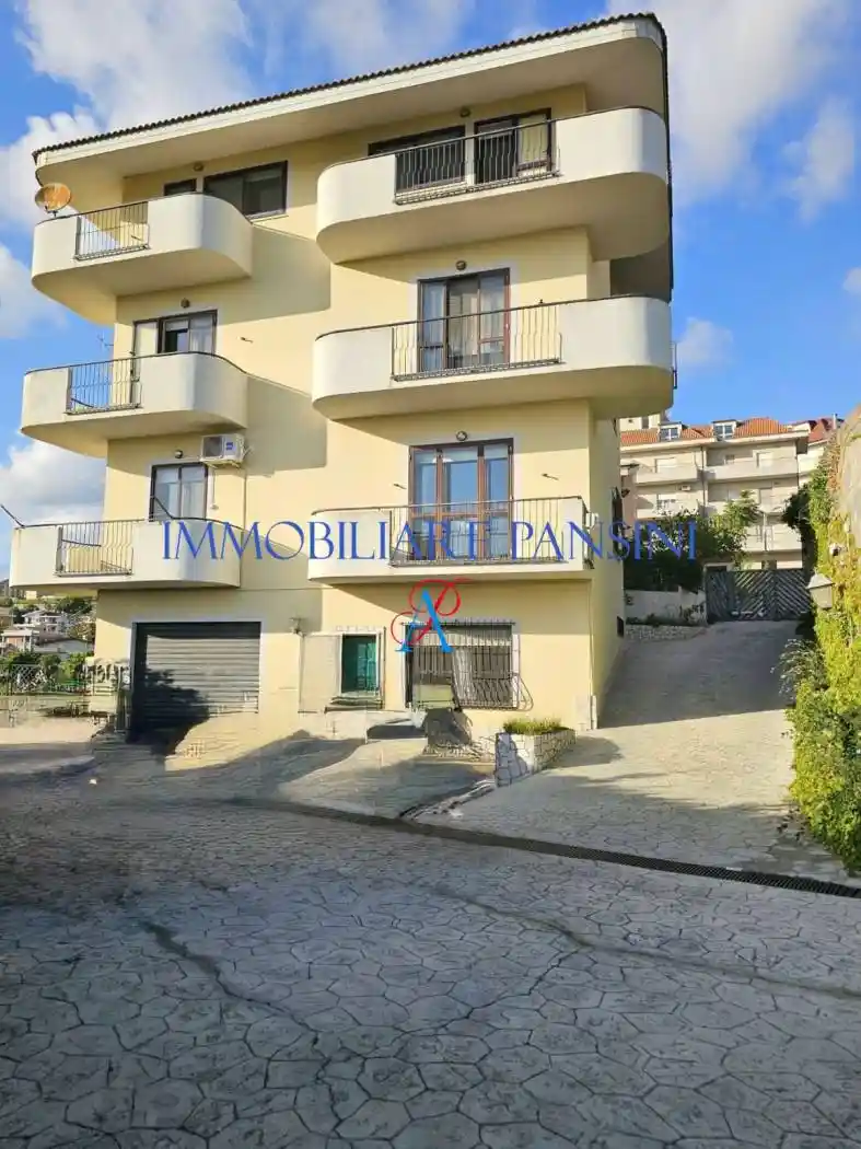 Villa in vendita a Catanzaro