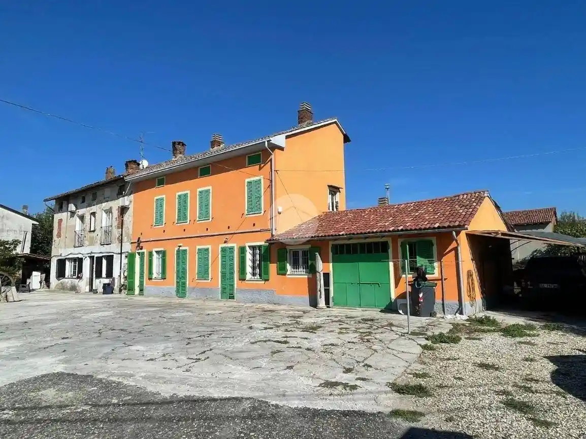 Casa indipendente in vendita a Suardi