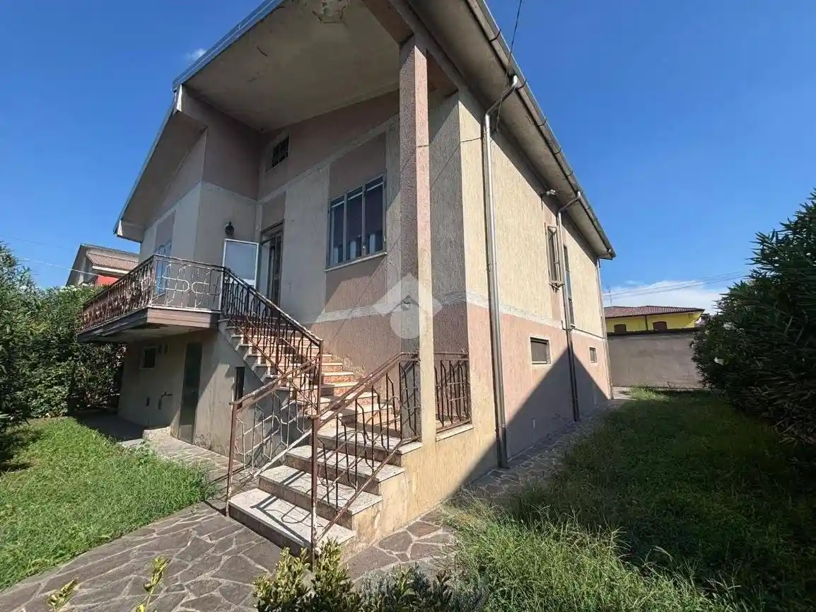 Villa in affitto a San Giorgio Bigarello