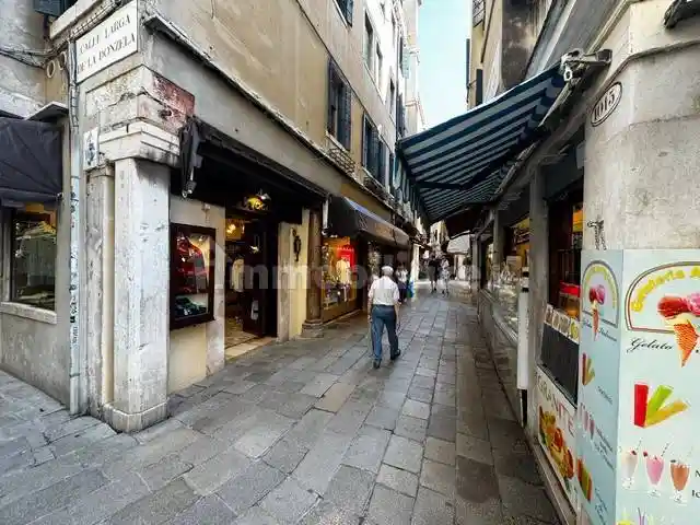 Appartamento in vendita a Venezia