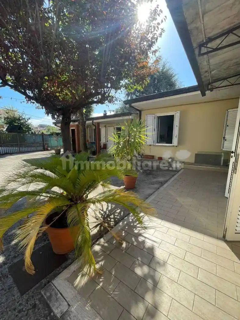 Villa in vendita a Frosinone