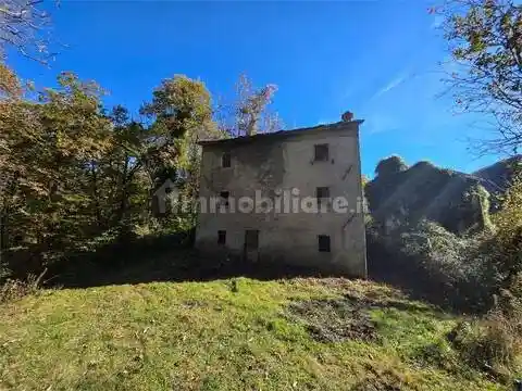 Rustico - Casale in vendita a Vagli Sotto