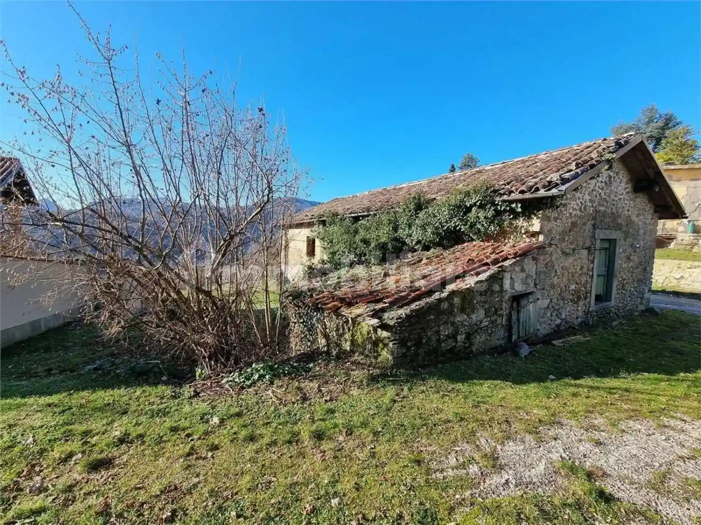 Rustico - Casale in vendita a Castelnuovo di Garfagnana