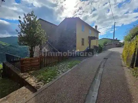 Villa in vendita a Gallicano