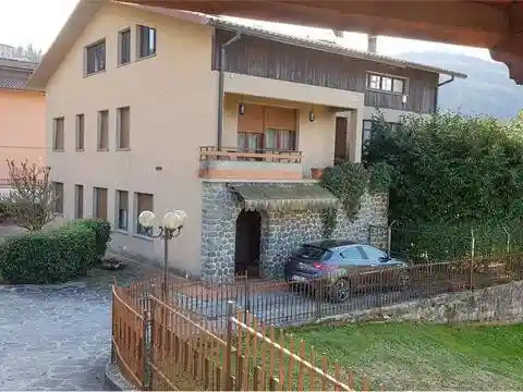 Villa in vendita a Castelnuovo di Garfagnana