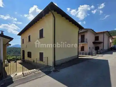 Villa in vendita a Castelnuovo di Garfagnana