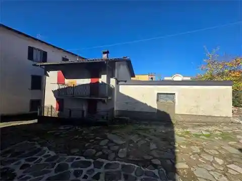 Villa in vendita a Castiglione di Garfagnana
