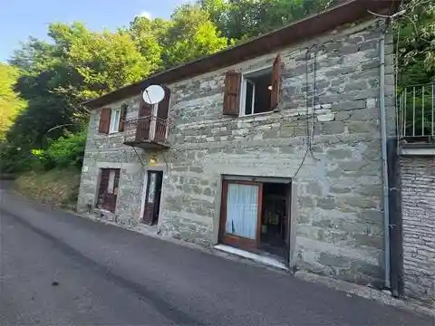 Rustico - Casale in vendita a Sillano Giuncugnano
