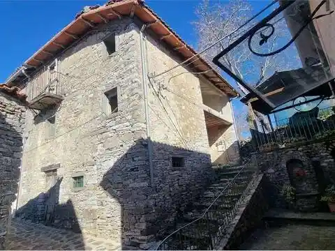 Villa in vendita a Castelnuovo di Garfagnana