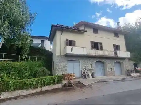 Villa in vendita a Minucciano