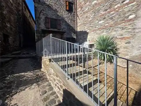 Villa in vendita a Vagli Sotto