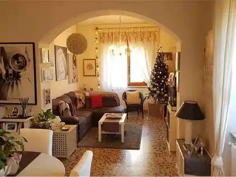 Villa in vendita a Castelnuovo di Garfagnana