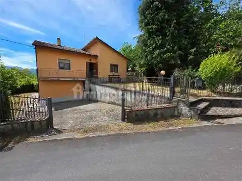 Villa in vendita a San Romano in Garfagnana
