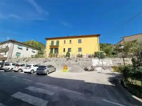 Appartamento in vendita a Fosciandora