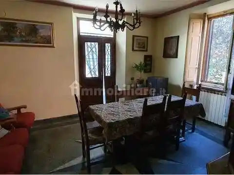 Villa in vendita a Castelnuovo di Garfagnana