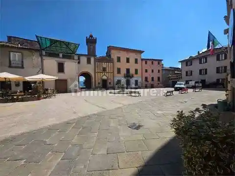 Rustico - Casale in vendita a Castiglione di Garfagnana