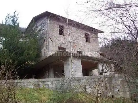 Rustico - Casale in vendita a Vagli Sotto