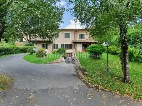 Villa in vendita a Castelnuovo di Garfagnana