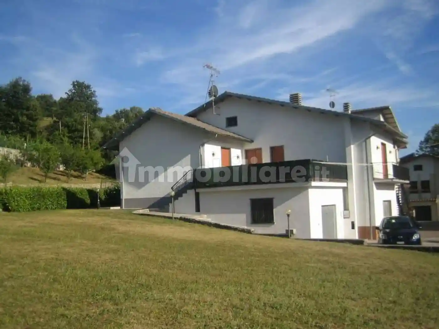 Villa in vendita a Piazza al Serchio