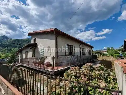 Villa in vendita a Minucciano