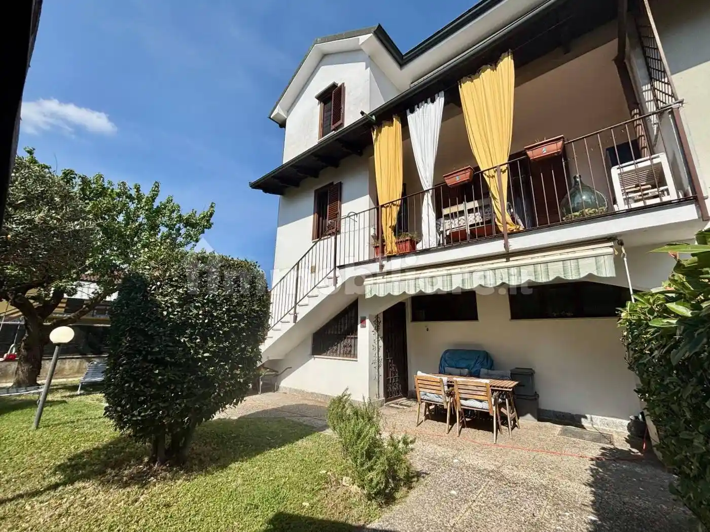 Villa in vendita a Calvignasco